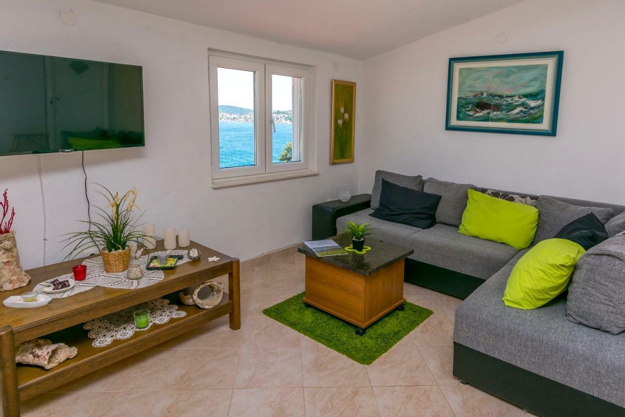 Apartments Bozo Razanj Luaran gambar
