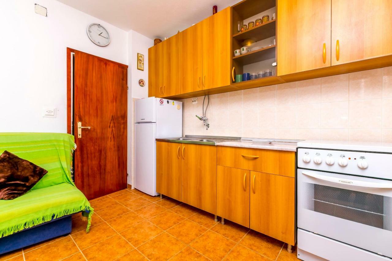 Apartments Bozo Razanj Luaran gambar