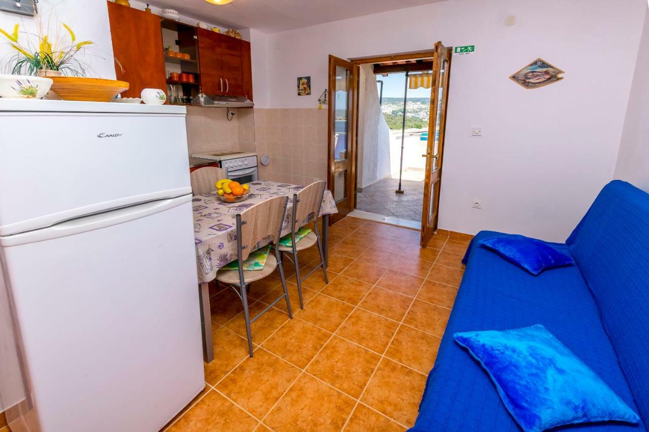 Apartments Bozo Razanj Luaran gambar