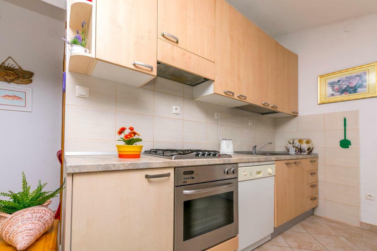 Apartments Bozo Razanj Luaran gambar